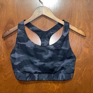 Athleta Ultimate Bra M D-DD Camo